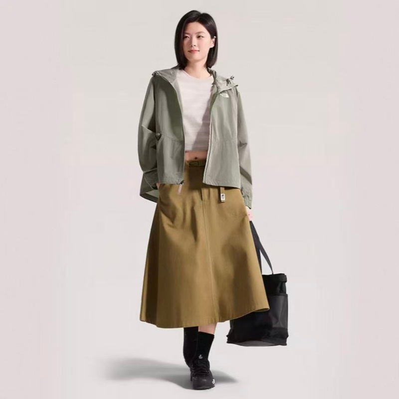 سترة رياضية مريحة للنساء من ذا - مراجعة Outdoor Sport North Face وسعره